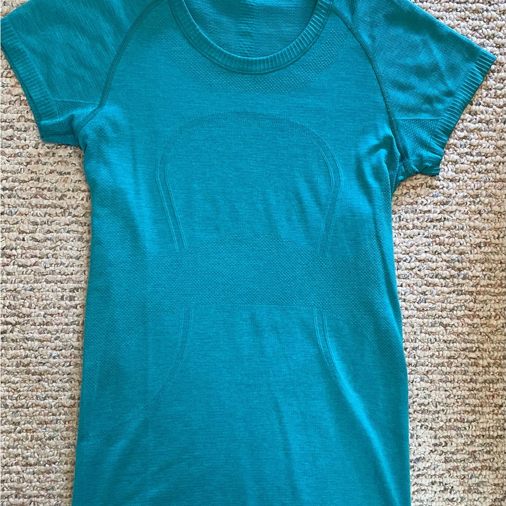 lululemon athletica Teal Short Sleeve Tee